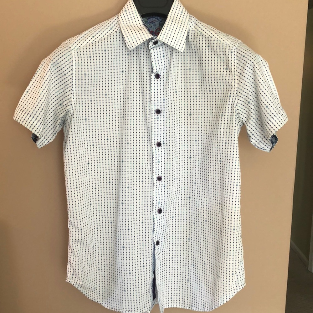 Robert Graham short sleeved dress shirt.